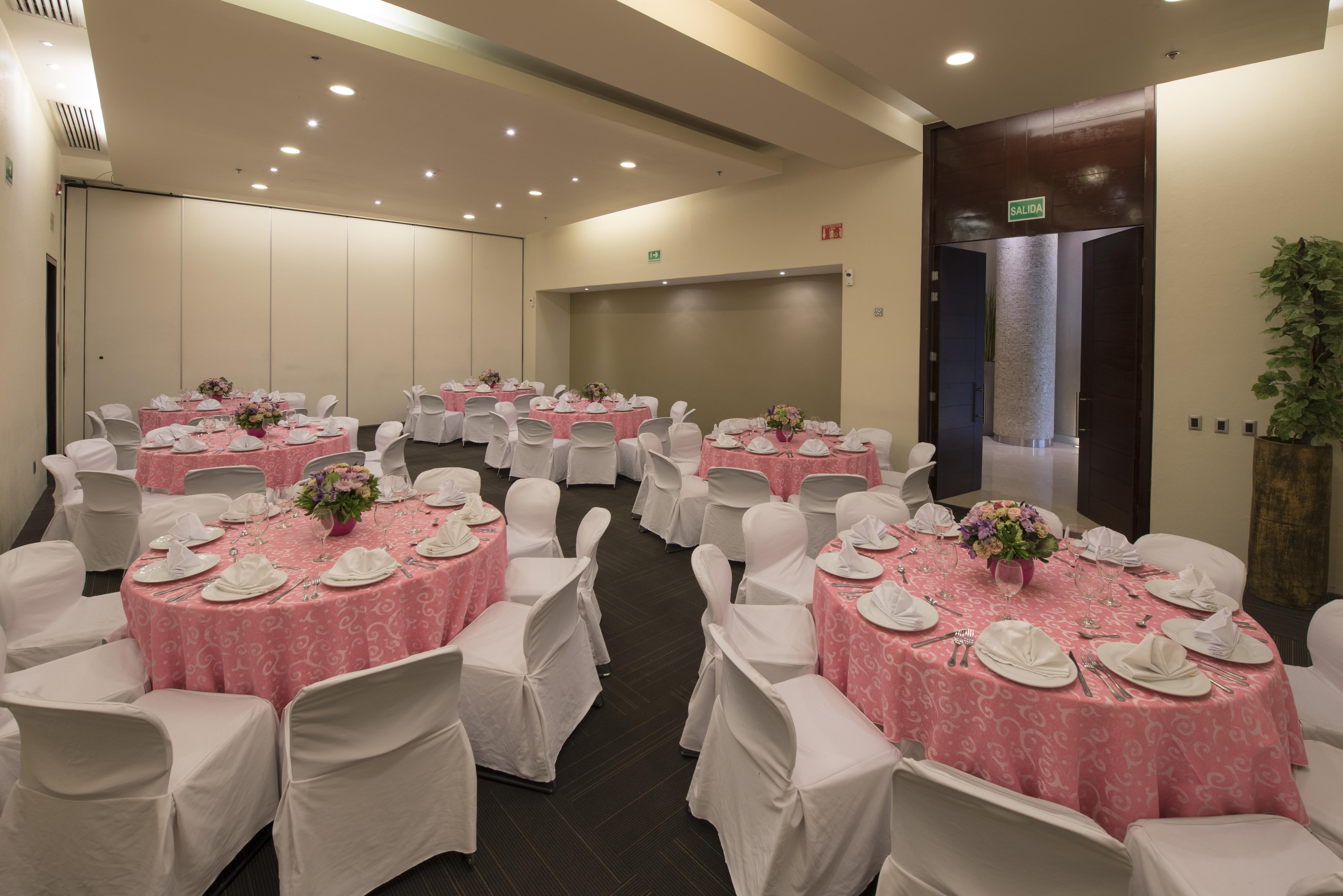 Victoria Ejecutivo Hotel กัวดาลาฮารา ภายนอก รูปภาพ