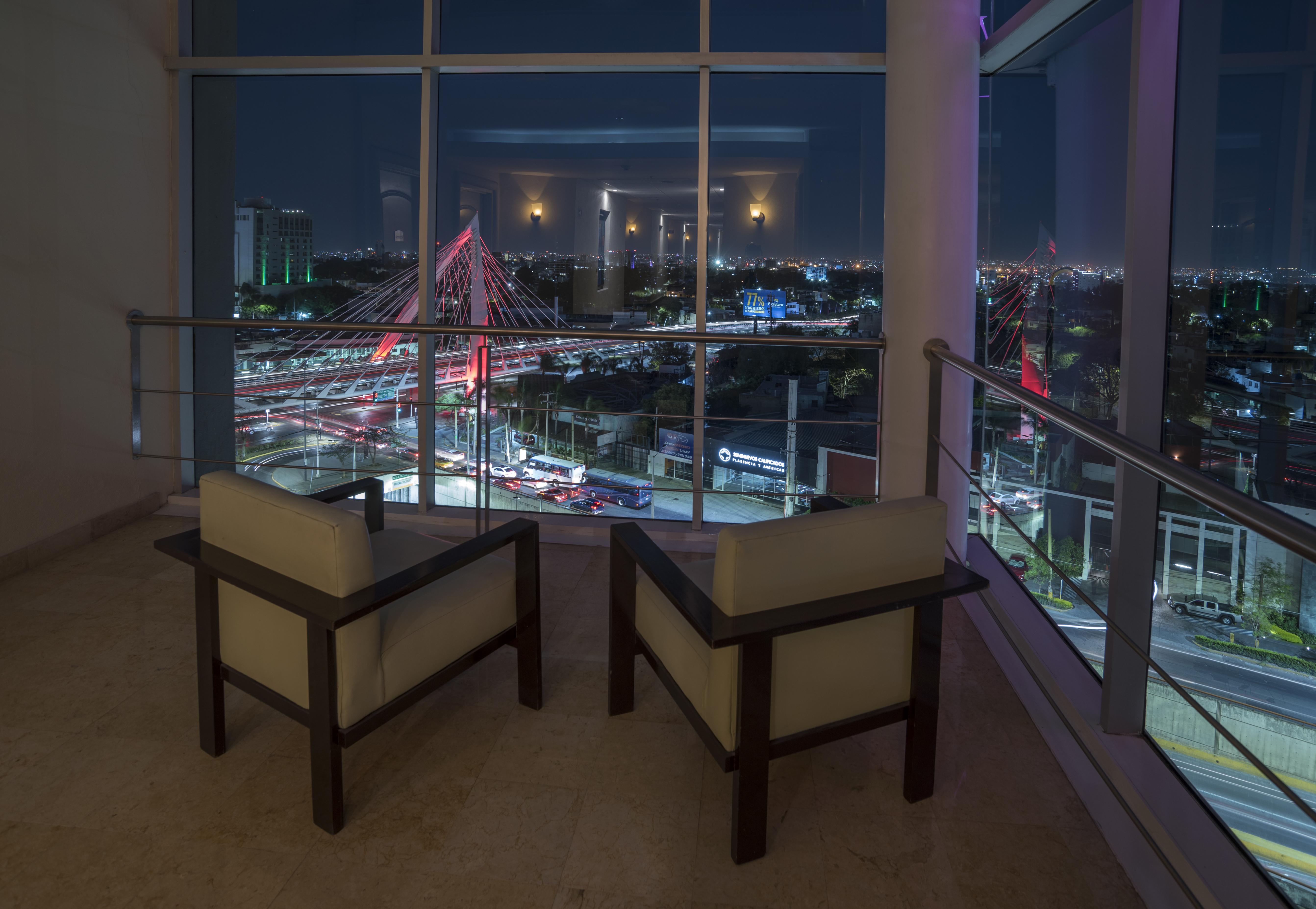 Victoria Ejecutivo Hotel กัวดาลาฮารา ภายนอก รูปภาพ