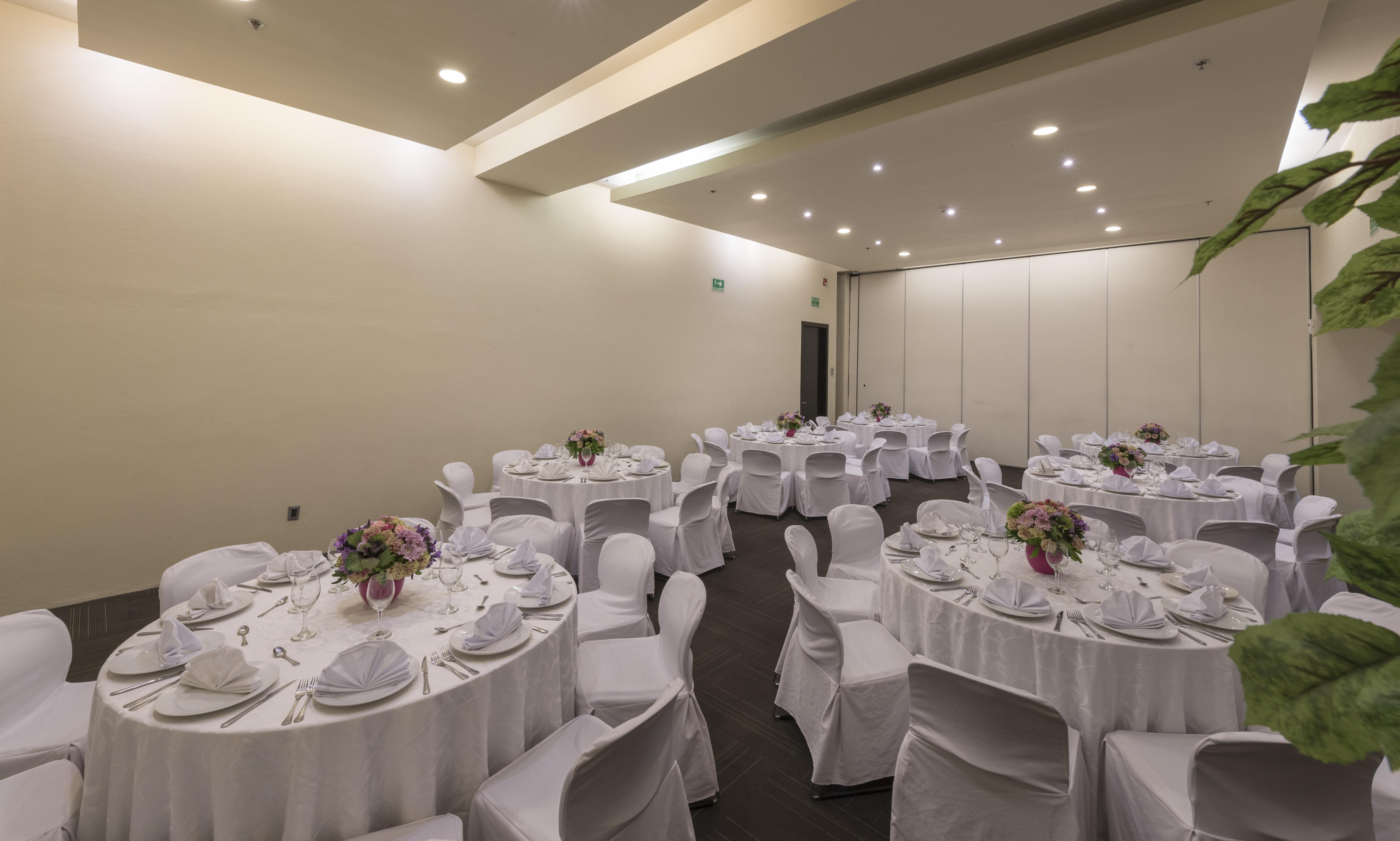 Victoria Ejecutivo Hotel กัวดาลาฮารา ภายนอก รูปภาพ