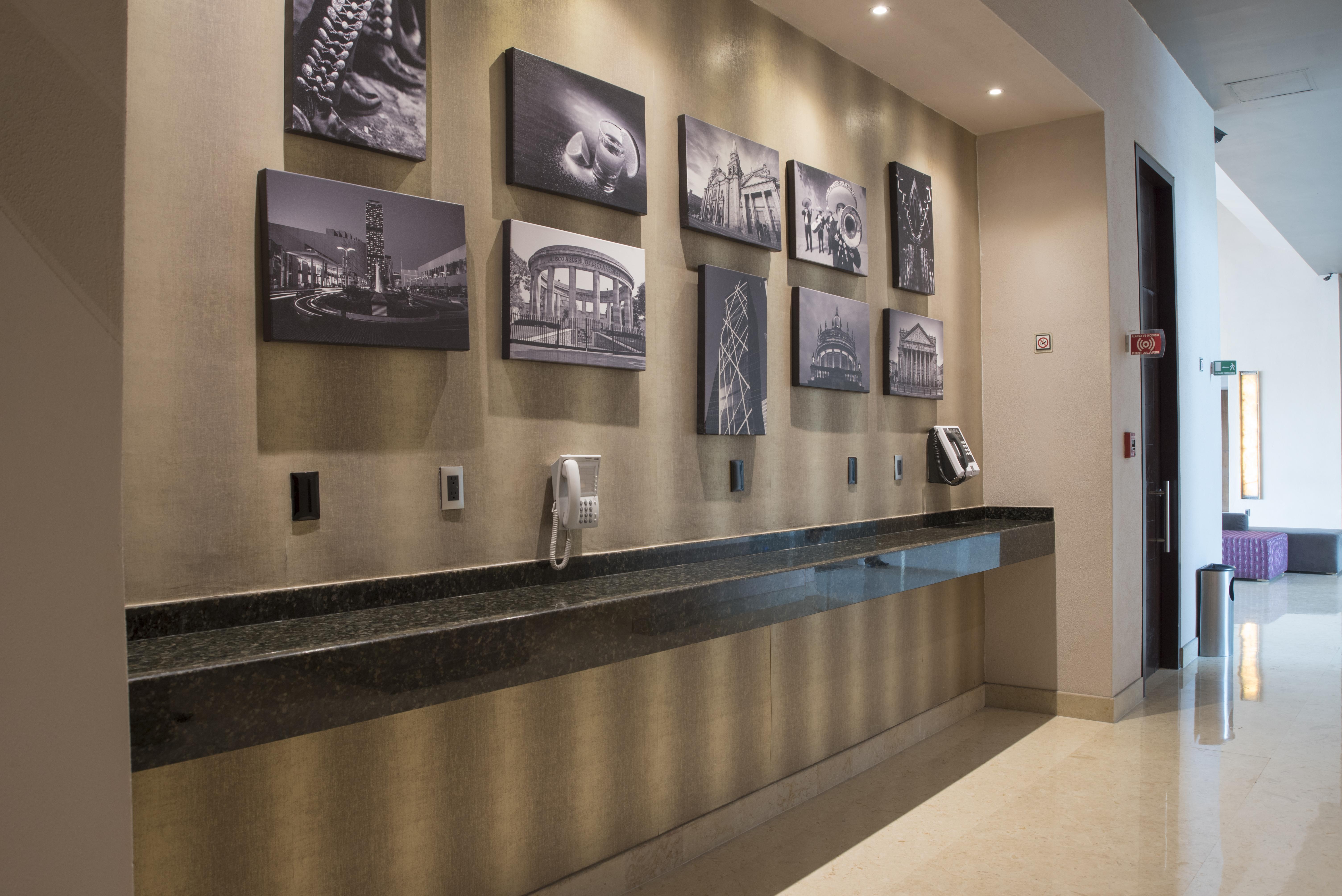 Victoria Ejecutivo Hotel กัวดาลาฮารา ภายนอก รูปภาพ